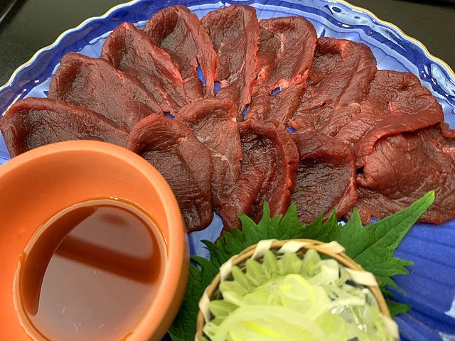 会津産馬刺し